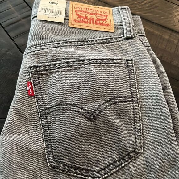 NWT Free People LEVI'S Low Pro Straight Loose Fit Jeans 90's Women's 24 - Picture 6 of 7